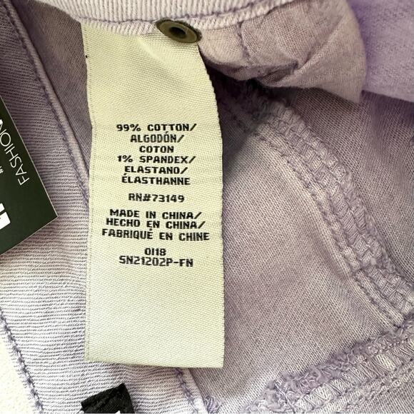 Fashion Nova Lilac Purple Mystery Girl Distressed Bermuda Jean Shorts Size 7 NEW - Picture 11 of 12